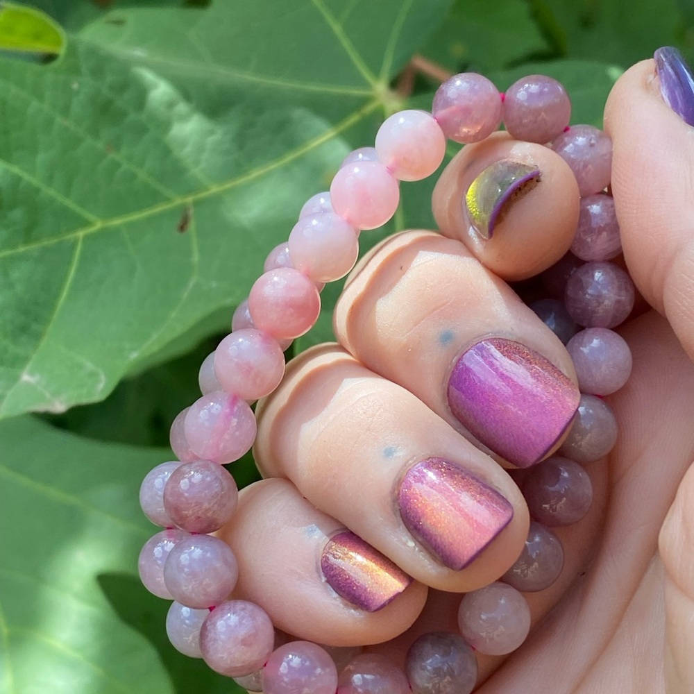 One Beautiful Lavendar Rose Quartz Bracelet - Picture 3 of 5